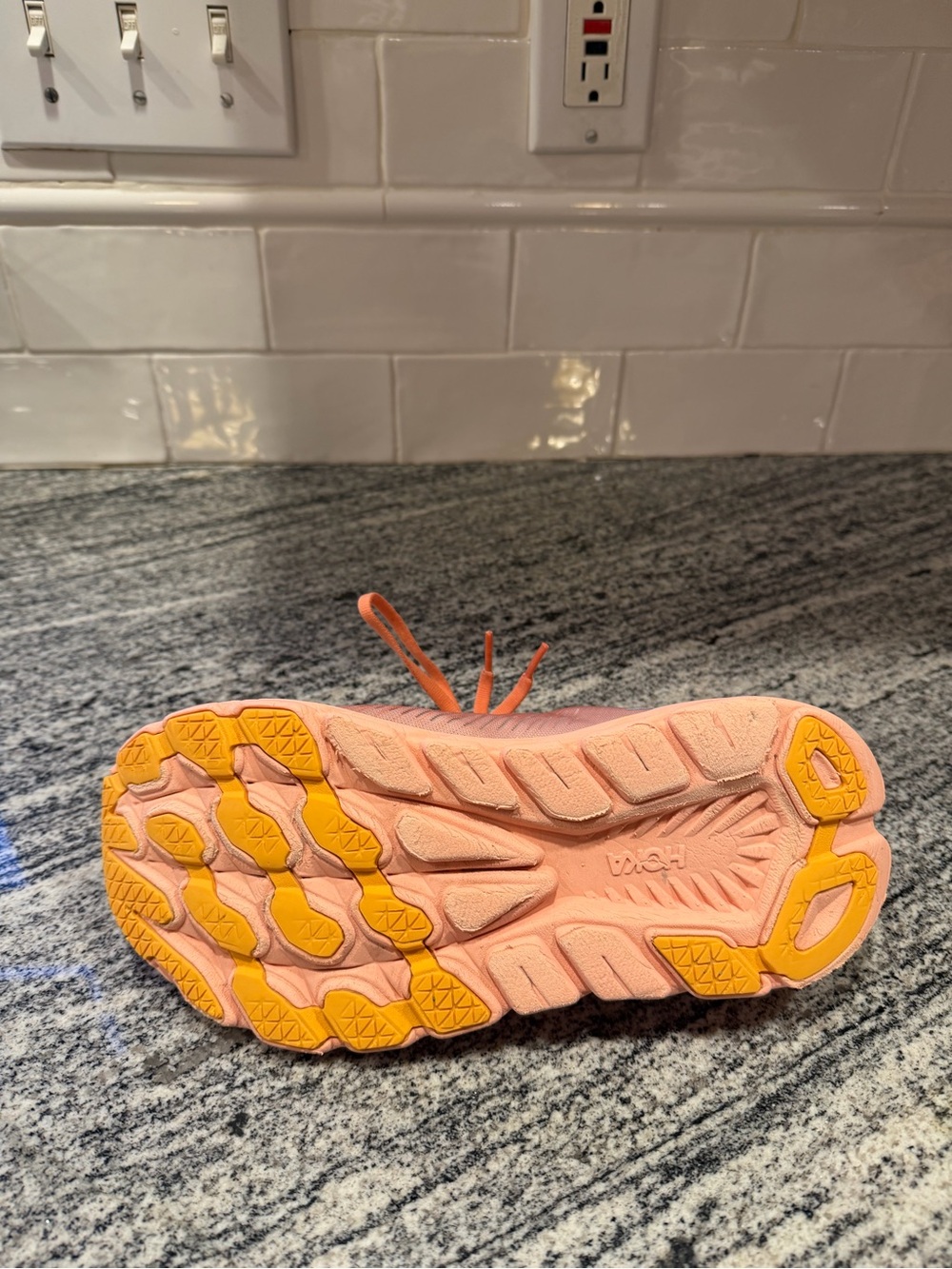 Women’s Hoka Rincon 3 Size 6.5 - Picture 9 of 10